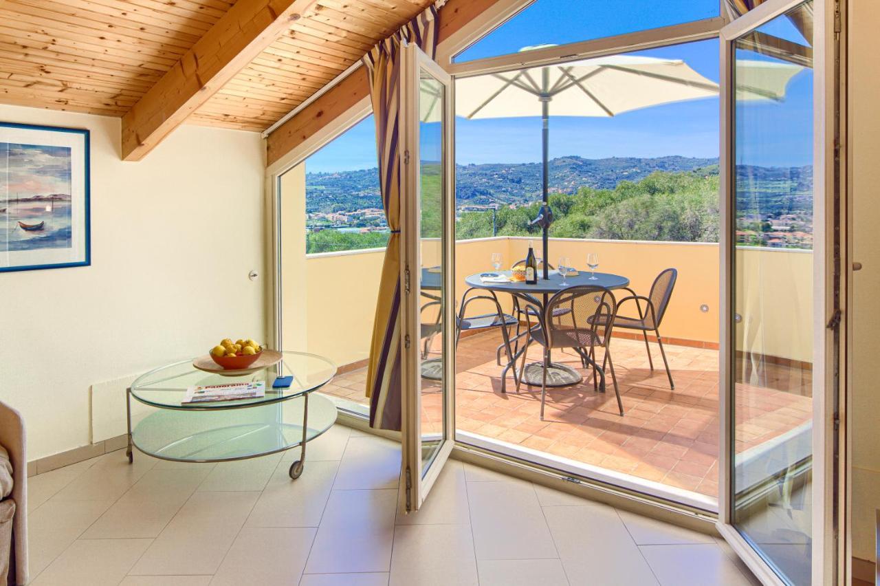 Appartamenti Villa Il Poggiolo Diano Marina Bagian luar foto
