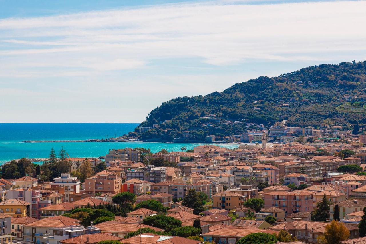 Appartamenti Villa Il Poggiolo Diano Marina Bagian luar foto