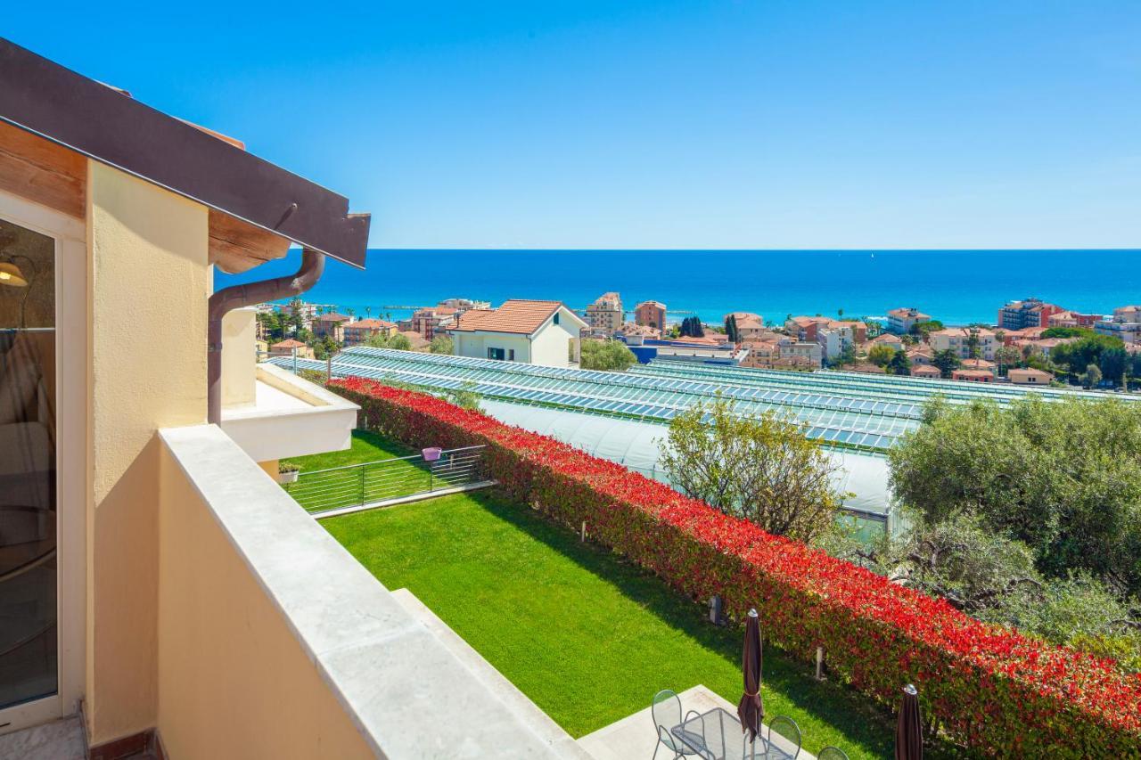 Appartamenti Villa Il Poggiolo Diano Marina Bagian luar foto