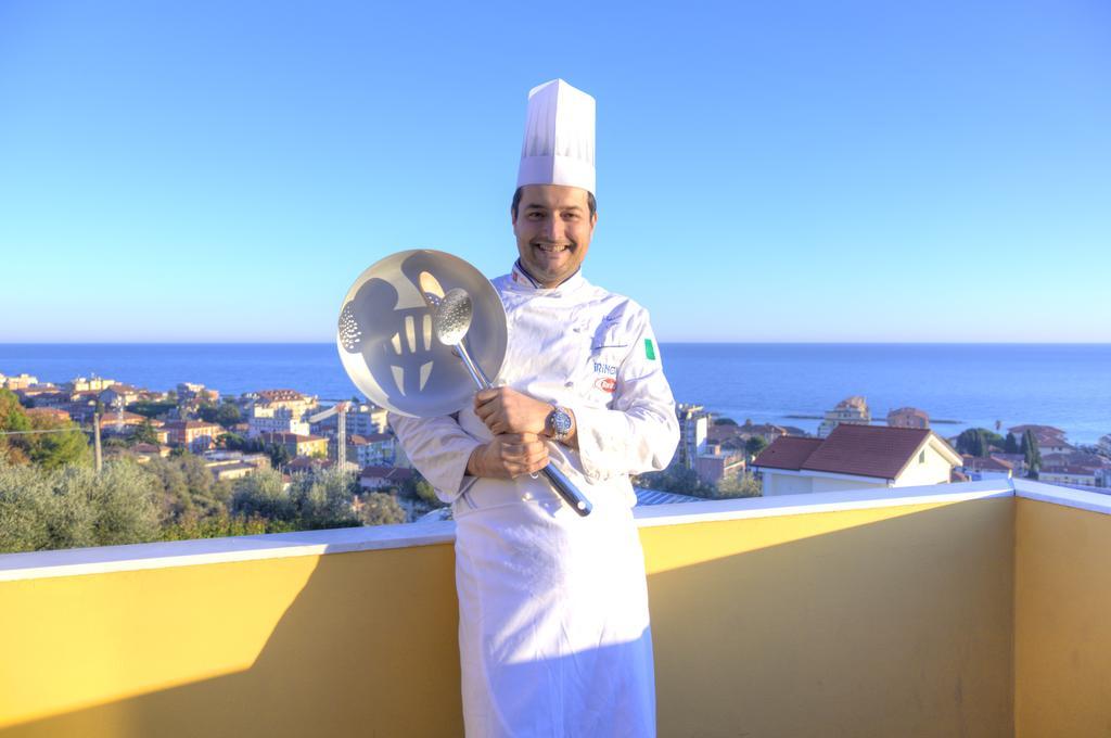Appartamenti Villa Il Poggiolo Diano Marina Bagian luar foto