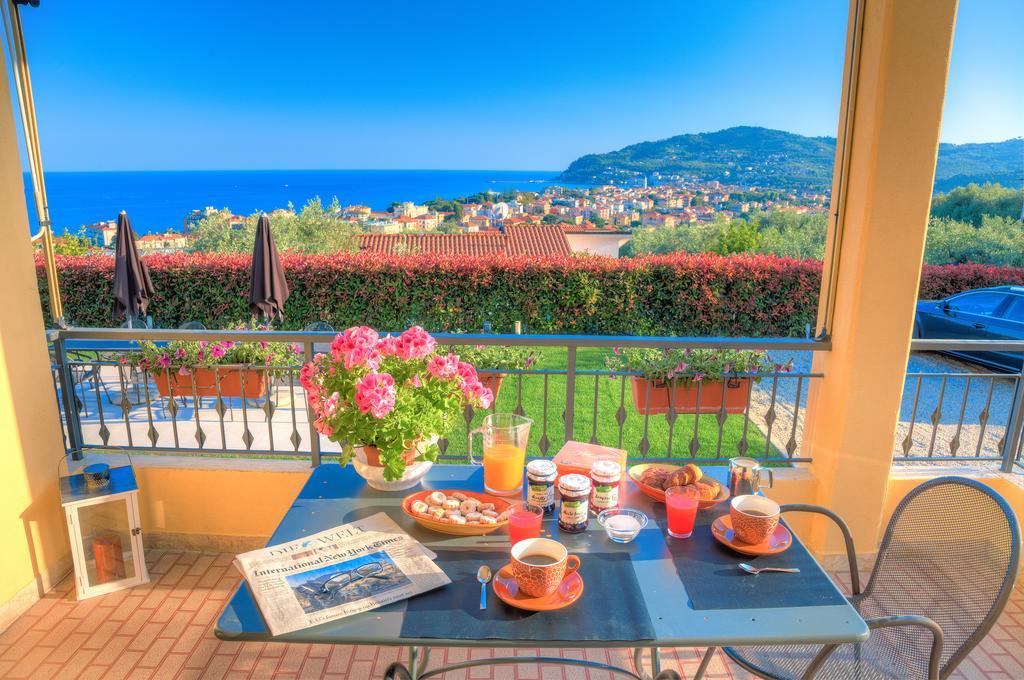 Appartamenti Villa Il Poggiolo Diano Marina Bagian luar foto