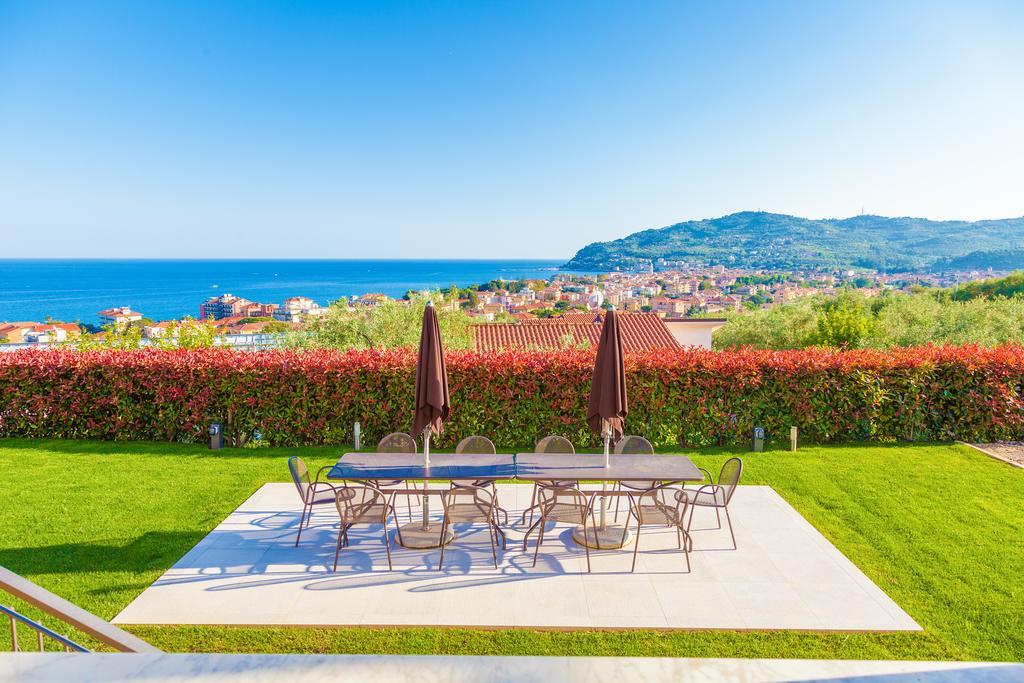 Appartamenti Villa Il Poggiolo Diano Marina Bagian luar foto
