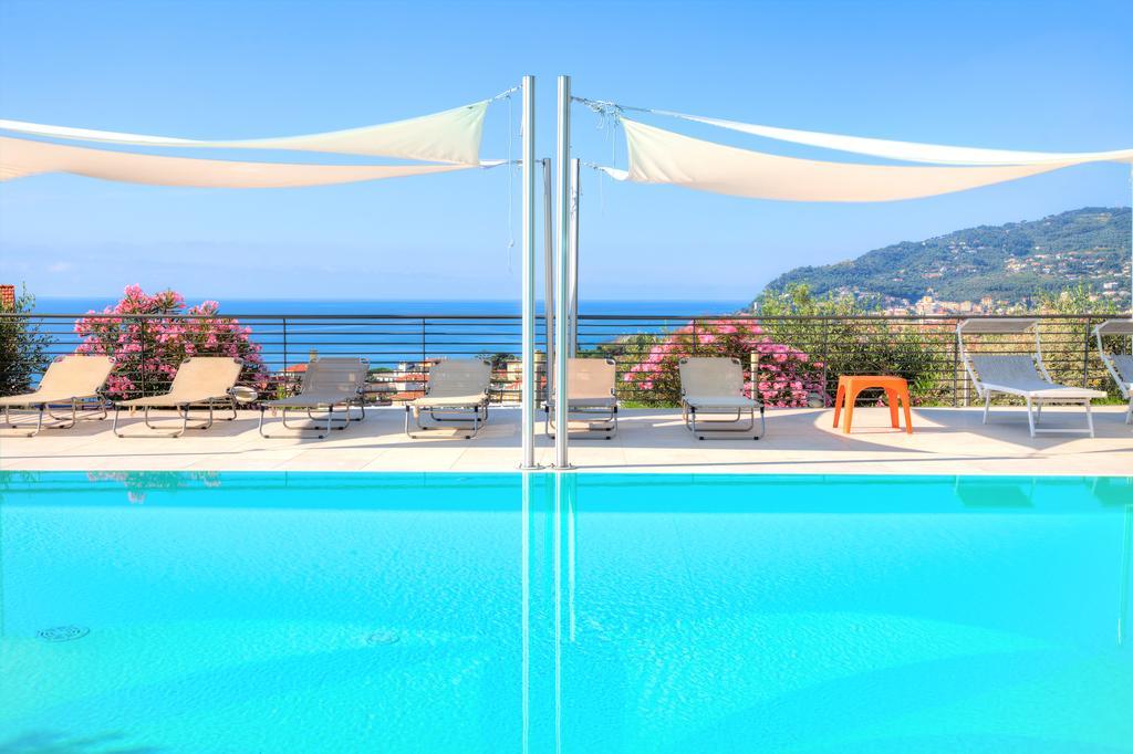 Appartamenti Villa Il Poggiolo Diano Marina Bagian luar foto