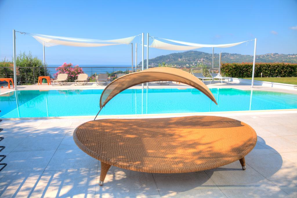Appartamenti Villa Il Poggiolo Diano Marina Bagian luar foto