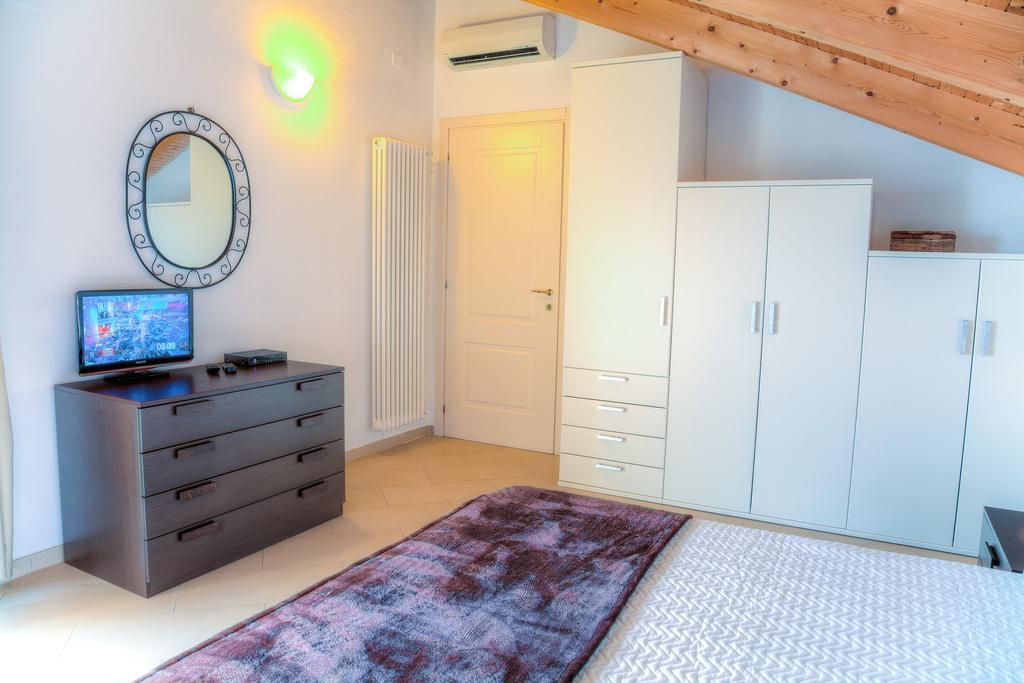 Appartamenti Villa Il Poggiolo Diano Marina Bagian luar foto